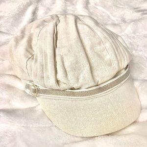 ✨White Bratz Y2K Newsboy Cap✨